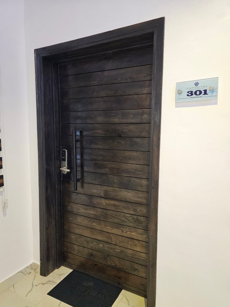SRM admiral door