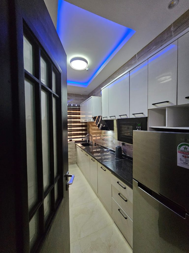 SRM closed kitchen
